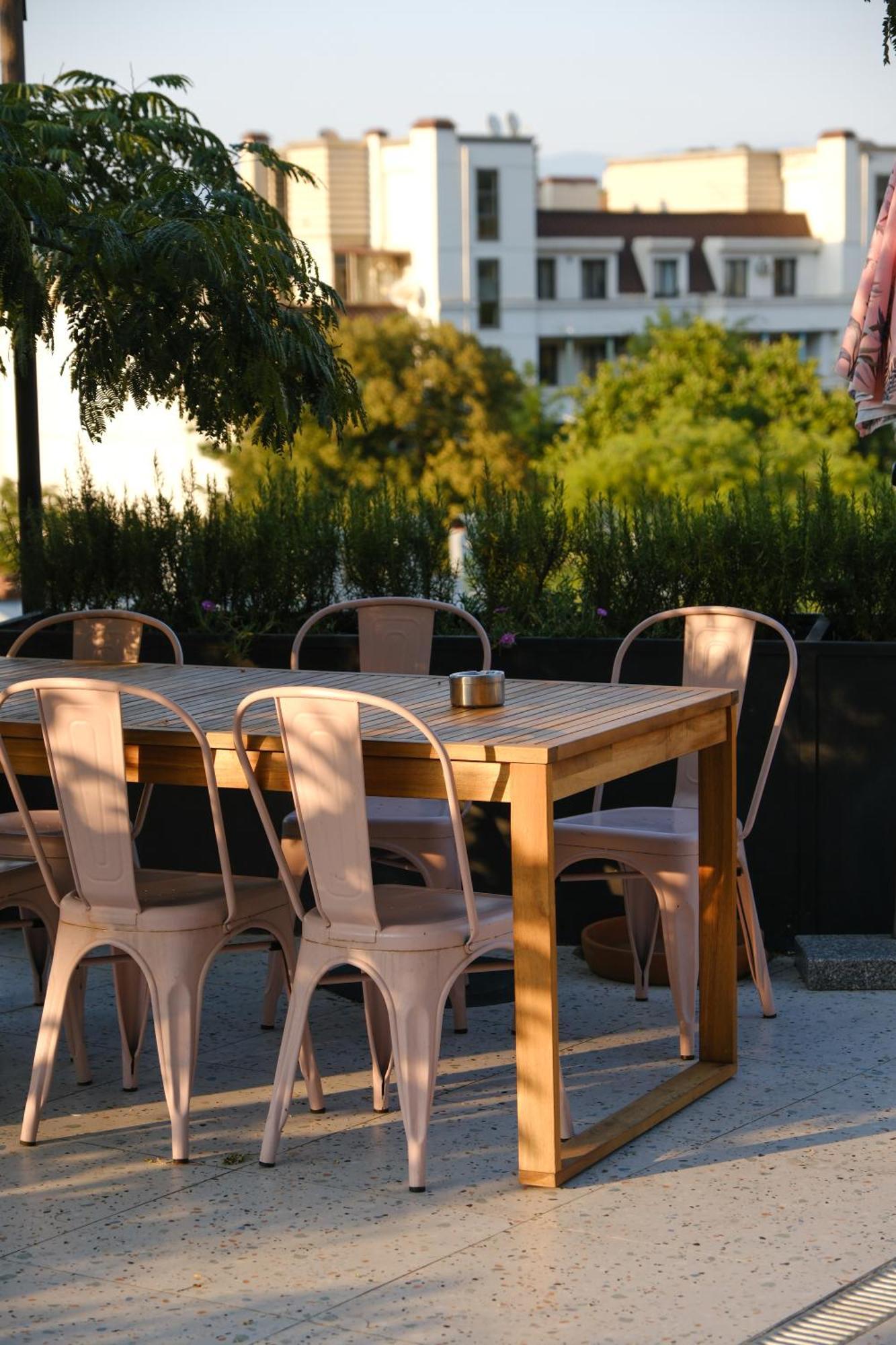 Margot Sololaki Hotel Тбилиси Екстериор снимка